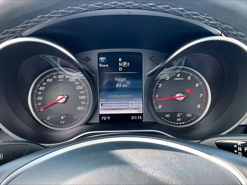 Used 2015 Mercedes-Benz C 300 Sedan image 25