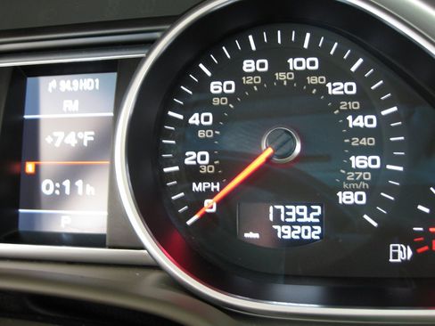 Used 2015 Audi Q7 3.0T Premium Plus w/ Premium Plus Package AWD/4WD image 17