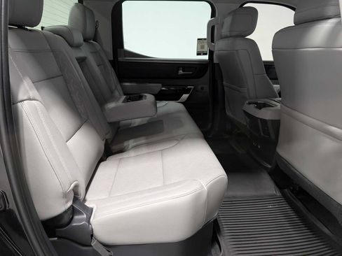 Used 2023 Toyota Tundra Limited image 41