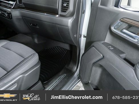 Used 2023 Chevrolet Silverado 1500 LT AWD/4WD image 21