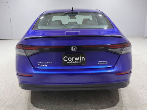 Used 2023 Honda Accord Sport image 3