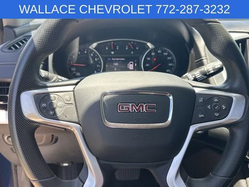 Certified 2022 GMC Terrain SLE w/ Driver Convenience Package FWD image 16