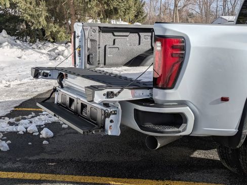 New 2026 GMC Sierra 3500 Denali Ultimate AWD/4WD image 33