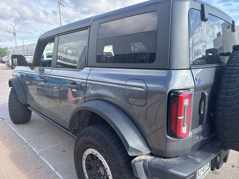Used 2024 Ford Bronco Badlands AWD/4WD image 3