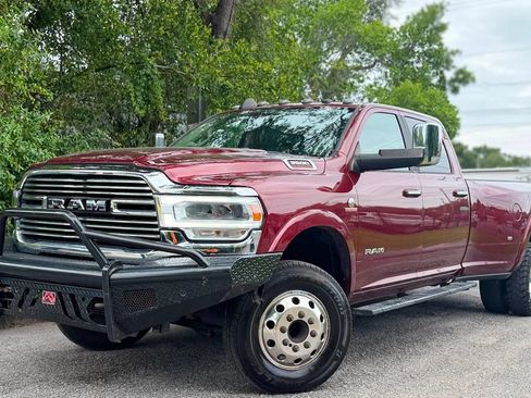 Used 2022 RAM 3500 Laramie AWD/4WD image 5