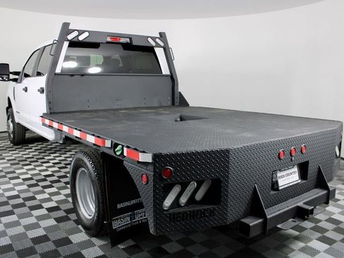 Used 2022 Ford F350 XL w/ Power Equipment Group image 6