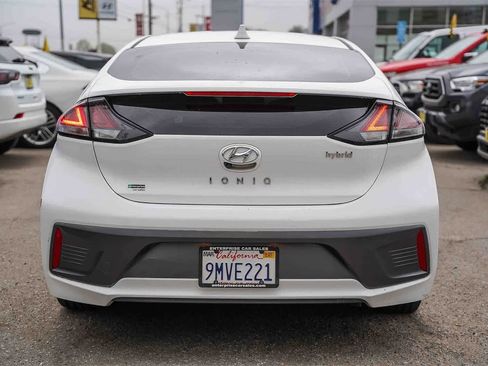 Used 2020 Hyundai Ioniq SEL image 9