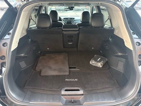 Used 2019 Nissan Rogue SL image 16