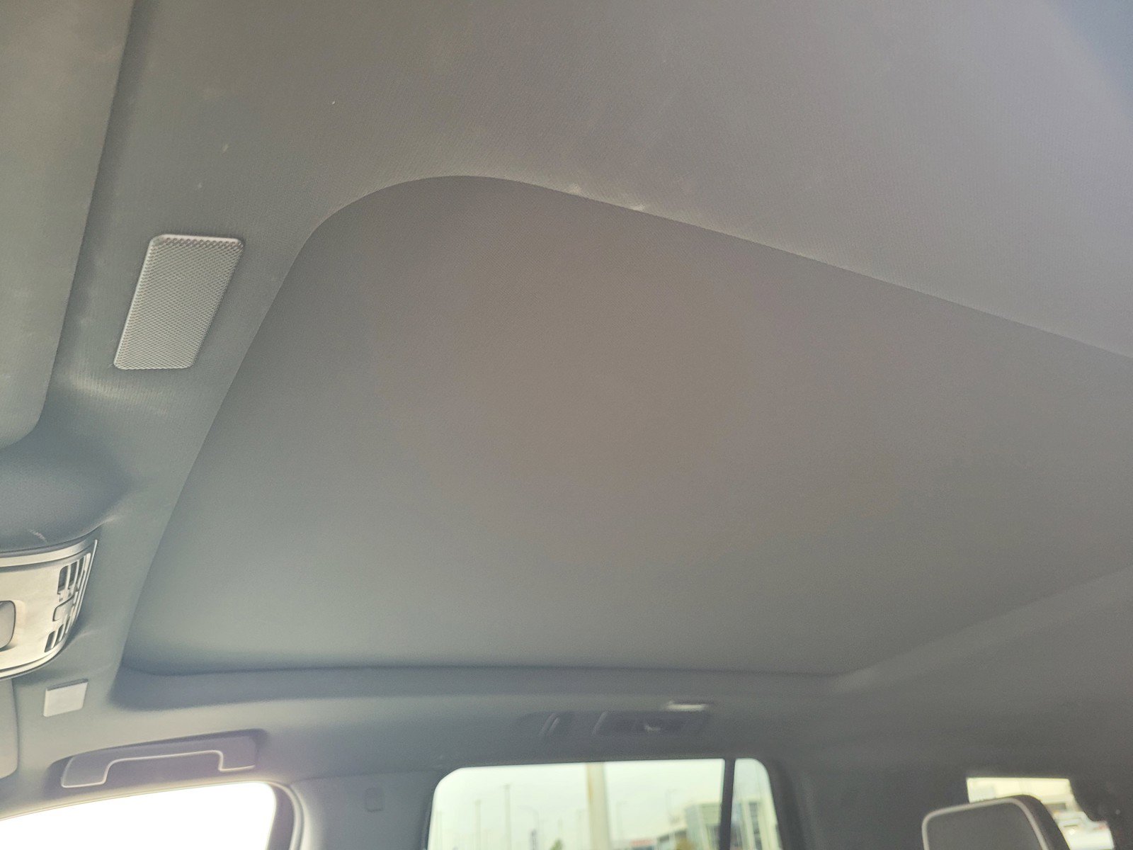 Used 2025 GMC Yukon AT4 Ultimate w/ LPO, Floor Liner Package AWD/4WD image 18