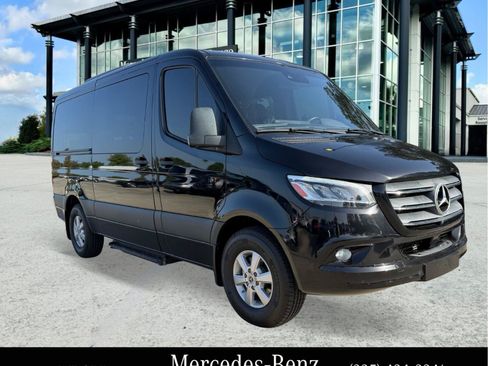 Certified 2022 Mercedes-Benz Sprinter 2500 image 1