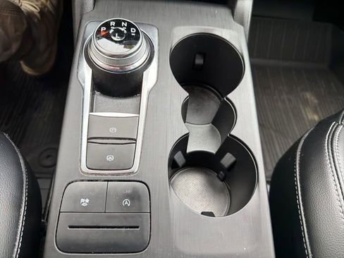 Used 2020 Ford Escape SEL image 36