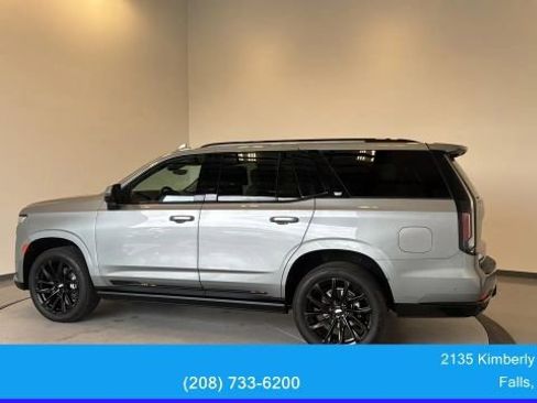 Used 2024 Cadillac Escalade Sport w/ LPO, ONYX Package image 5