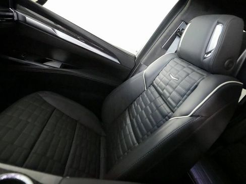 Used 2026 Cadillac Escalade V w/ LPO, Onyx Lite Package image 44