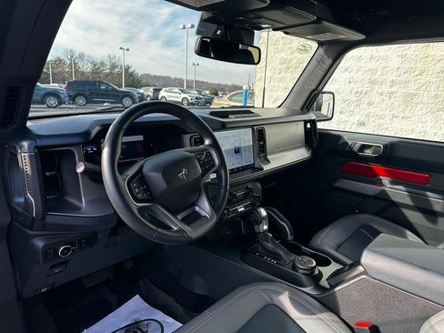 Used 2023 Ford Bronco Outer Banks image 17