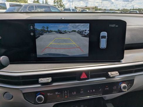 Certified 2025 Kia Sorento S FWD image 24