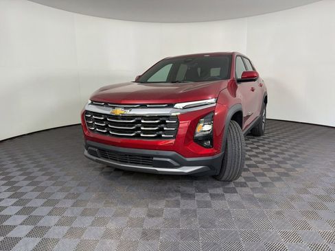 New 2026 Chevrolet Equinox LT w/ Safety and Technology Package FWD image 8