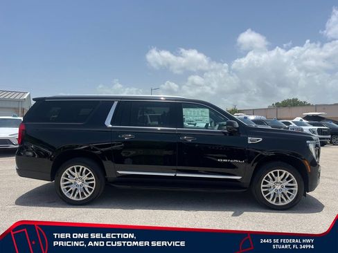 New 2026 GMC Yukon XL Denali w/ Advanced Technology Package AWD/4WD image 8