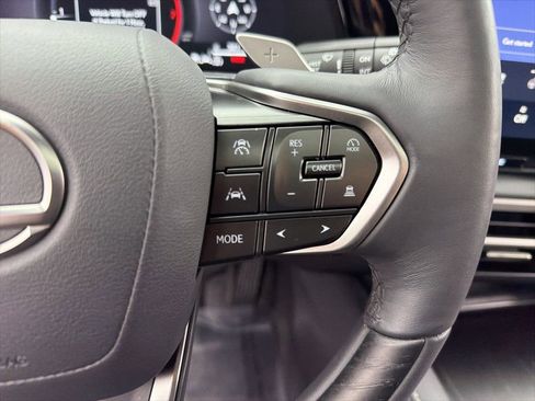 Used 2025 Lexus RX 350 Premium image 14