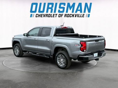 Used 2023 Chevrolet Colorado LT w/ LT Convenience Package II AWD/4WD image 4