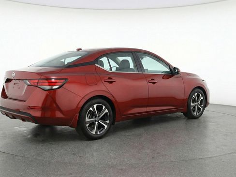 Used 2025 Nissan Sentra SV image 9