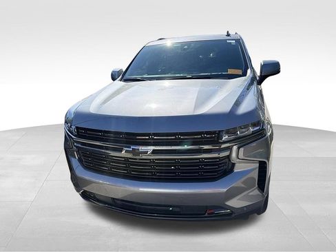 Used 2021 Chevrolet Suburban RST w/ Luxury Package AWD/4WD image 2