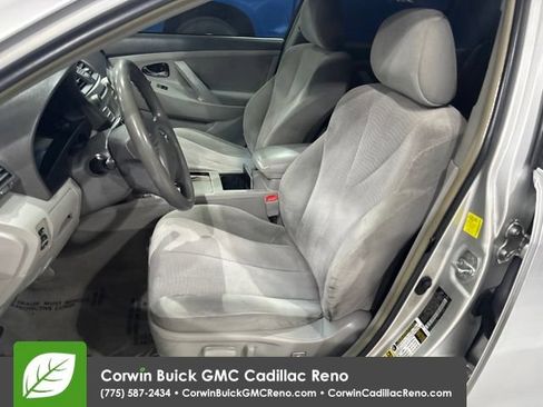 Used 2011 Toyota Camry LE FWD image 11