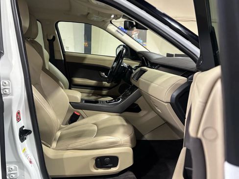 Used 2018 Land Rover Range Rover Evoque AWD/4WD image 15