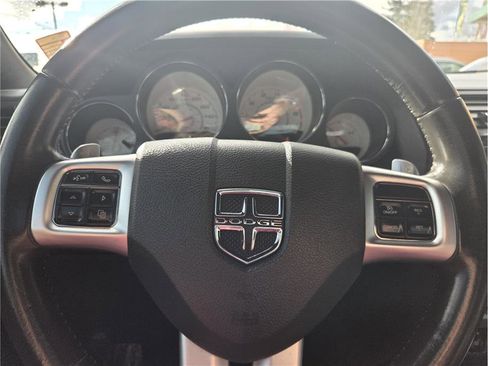 Used 2012 Dodge Challenger R/T image 17