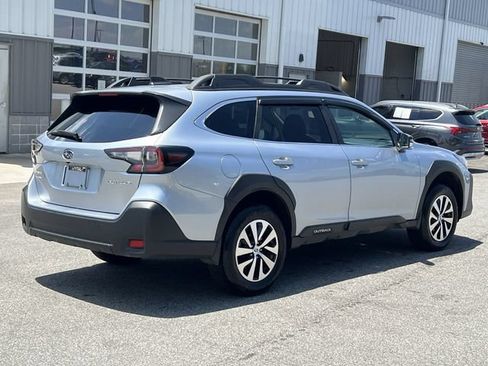 Certified 2025 Subaru Outback Premium AWD/4WD image 13