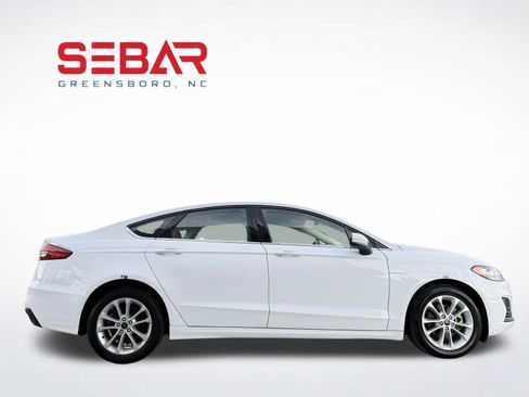 Used 2020 Ford Fusion SE FWD image 6
