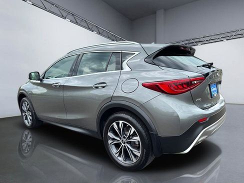 Used 2018 INFINITI QX30 Premium w/ Navigation Package AWD/4WD image 5
