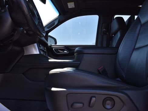 Used 2021 Chevrolet Tahoe Z71 w/ Rear Media and Nav Package image 8