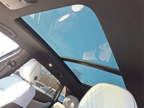 New 2026 Volkswagen Atlas Cross Sport SEL Premium R-Line image 7