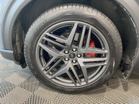 Used 2025 Ford Explorer ST AWD/4WD image 17