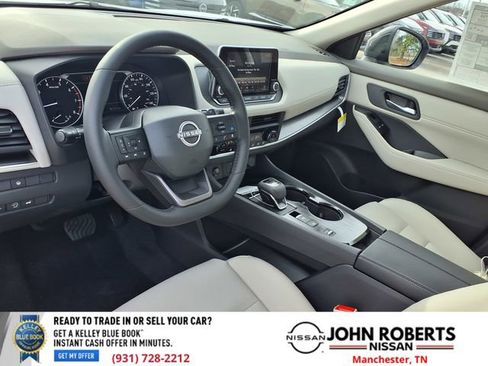 New 2026 Nissan Rogue SV FWD image 4