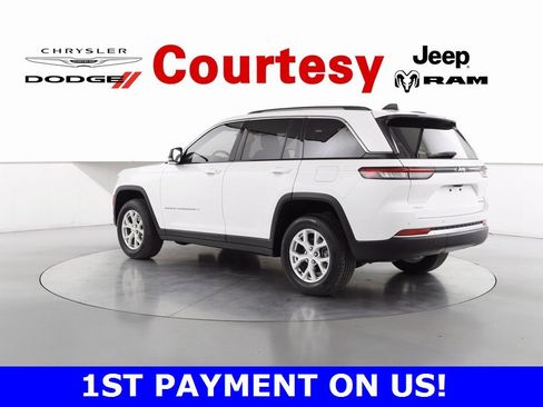 Certified 2023 Jeep Grand Cherokee Limited image 7