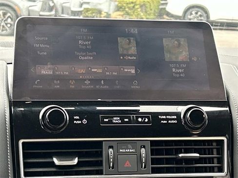 Used 2024 Nissan Armada Platinum w/ Captain's Chairs Package image 27