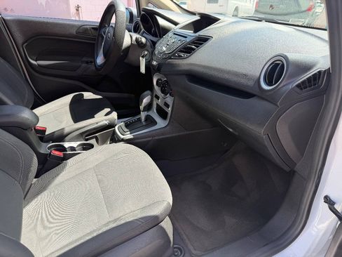Used 2018 Ford Fiesta SE FWD image 7