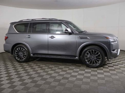 Used 2024 Nissan Armada Platinum image 17