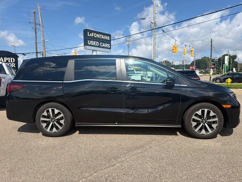 Used 2025 Honda Odyssey EX-L image 5