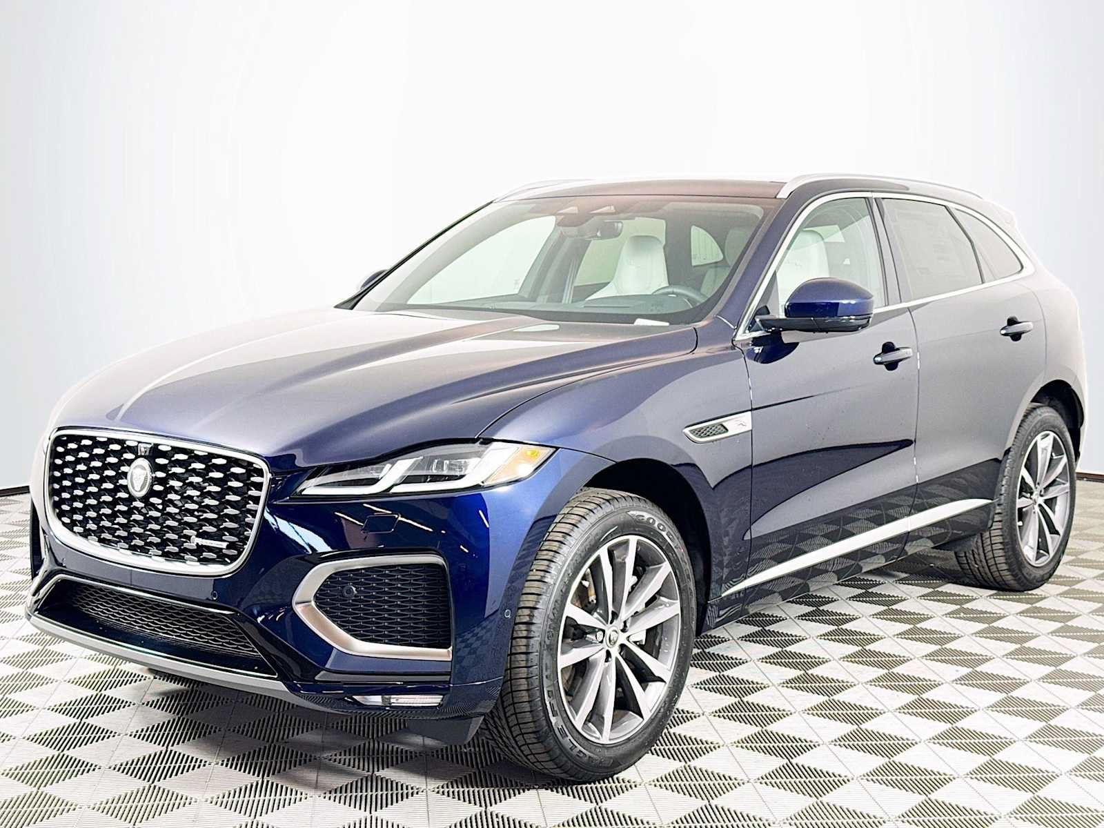 New 2025 Jaguar F-PACE R-Dynamic S AWD/4WD image 1