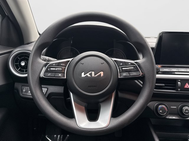 Used 2023 Kia Forte LXS w/ LXS Technology Package FWD image 12