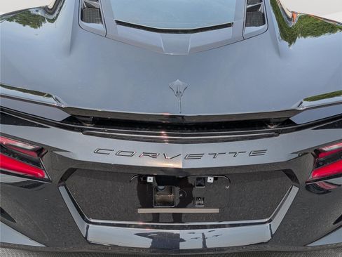 Used 2023 Chevrolet Corvette Stingray Premium Cpe w/ Z51 Performance Package RWD image 9