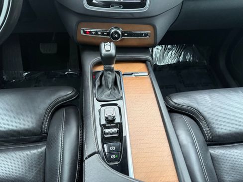 Used 2016 Volvo XC90 T6 Inscription w/ Vision Package image 15