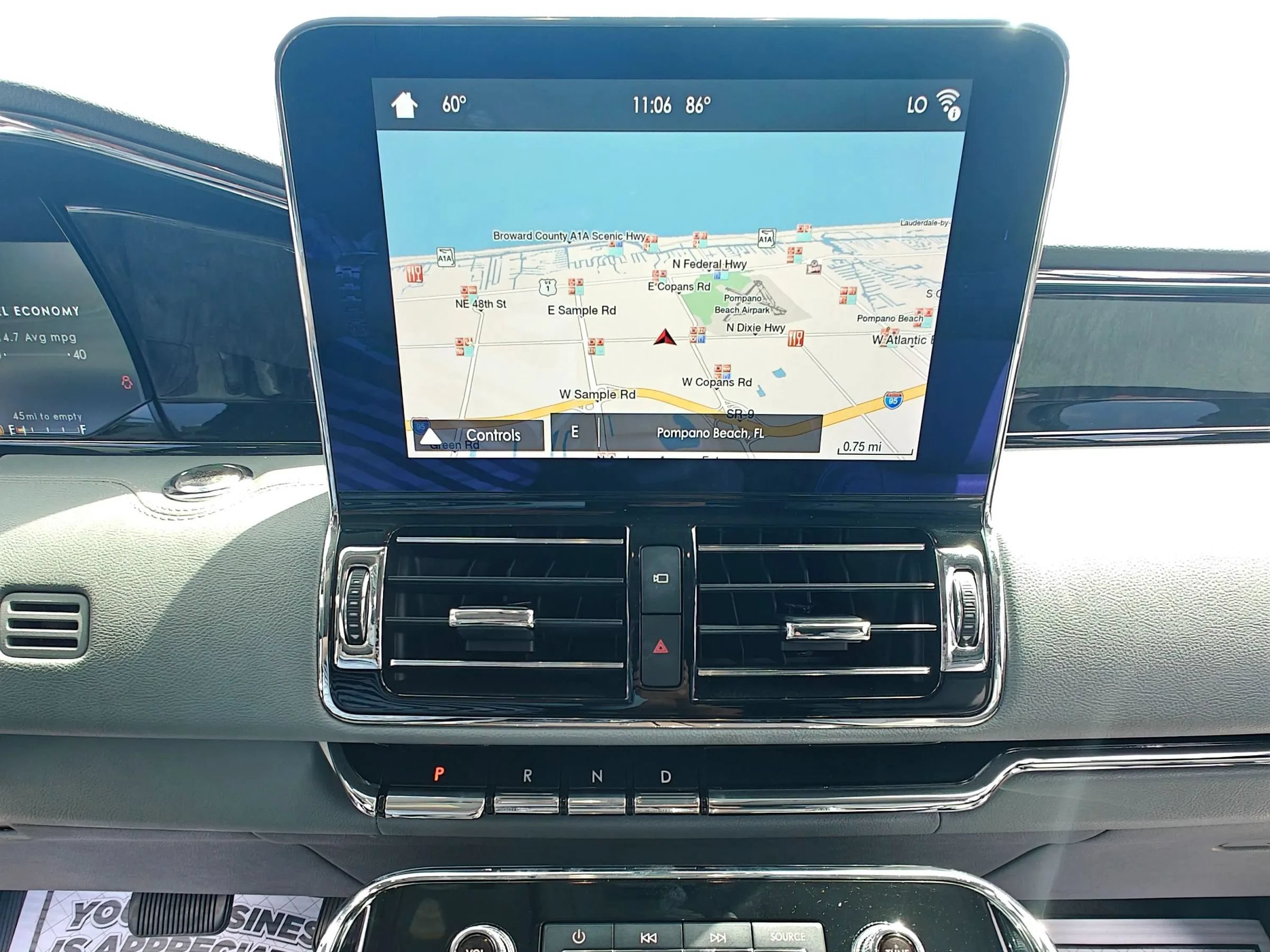 Used 2019 Lincoln Navigator Select RWD image 30