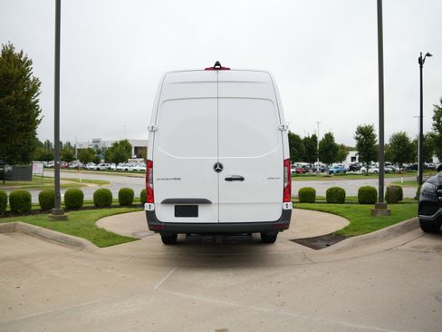 New 2025 Mercedes-Benz Sprinter 2500 image 6