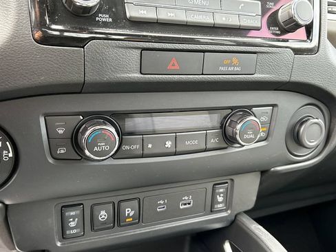 Certified 2023 Nissan Frontier SV w/ SV Convenience Package AWD/4WD image 18