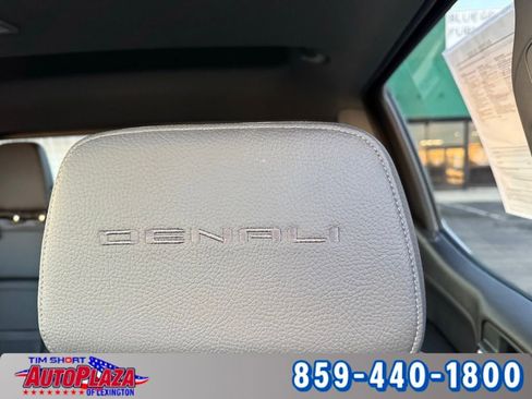 Used 2021 GMC Sierra 1500 Denali w/ Denali Premium Package image 34