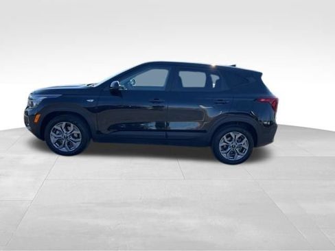 Certified 2024 Kia Seltos LX image 5