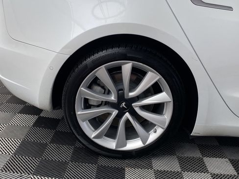 Used 2018 Tesla Model 3 Performance image 8